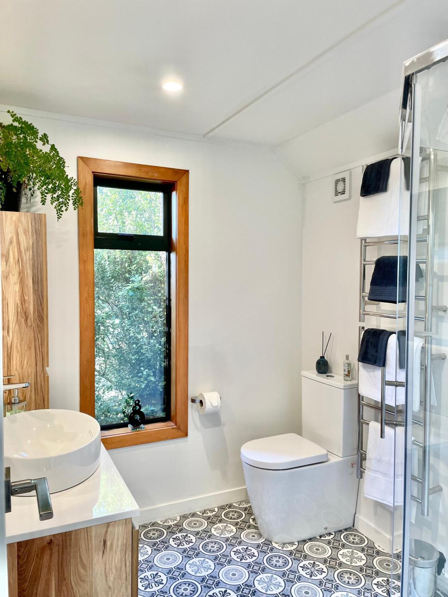The Cove Cabin - Your Quiet Escape Dunedin Bagian luar foto